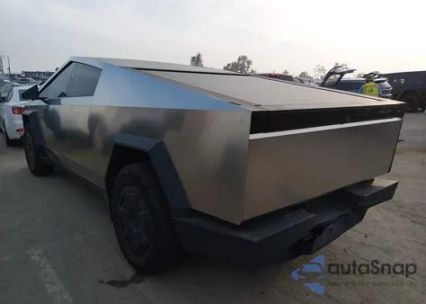 2025 Tesla Cybertruck All-Wheel Drive from USA, damaged, VIN 7G2CEHED2SA079243